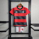 Kit Infantil Flamengo Titular 23/24 - KARIOCA MULTIMARCAS