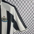 Camisa Newcastle Titular 22/23 - Versão Torcedor - KARIOCA MULTIMARCAS