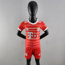 Kit Infantil Bayern Titular 22/23 - KARIOCA MULTIMARCAS