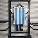 Kit Infantil Argentina Titular 22/23 - KARIOCA MULTIMARCAS