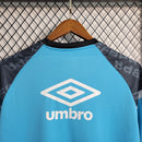 Camisa Grêmio Treino 23/24 - Umbro Torcedor Masculina - KARIOCA MULTIMARCAS