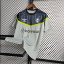 Camisa Grêmio Treino 23/24 - Umbro Torcedor Masculina - KARIOCA MULTIMARCAS